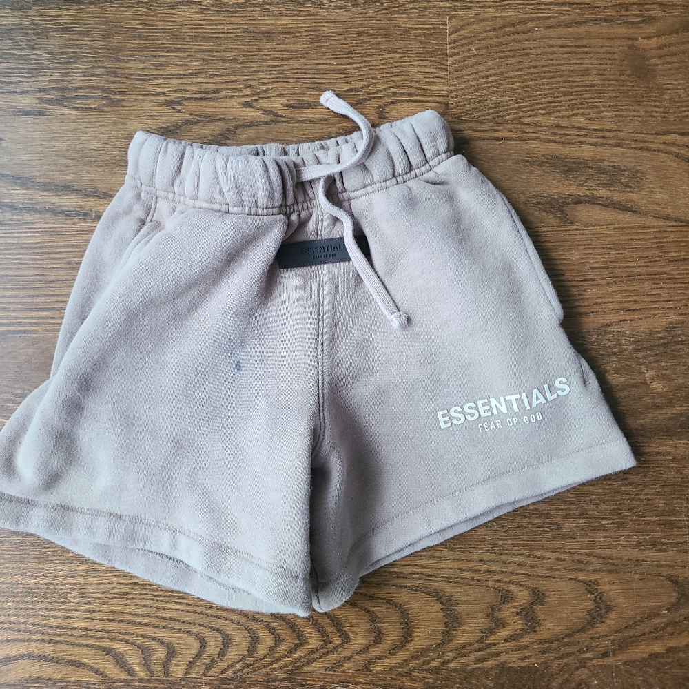 Essentials Fear Of God Summer Sweat  Shorts Sz.6-7